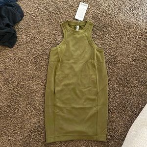 Softstreme Back in Action Dress in Green Size 2